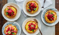 Crostatine alla Frutta (Pastry Cream and Fresh Fruit Tartlets)