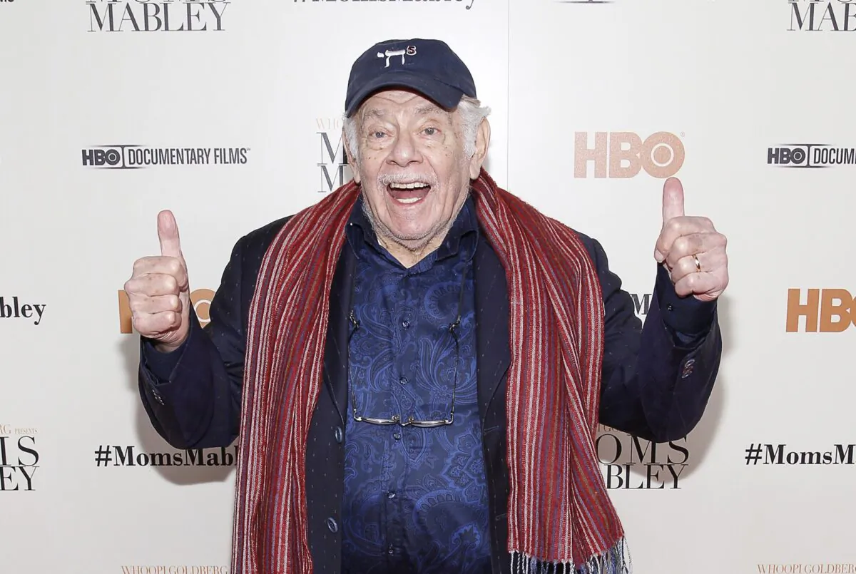 Actor Jerry Stiller arrives at the special screening of HBO's Documentary "Whoopi Goldberg presents Moms Mabley" at The Apollo Theater in New York on Nov. 7, 2013. (Mark Von Holden/Invision/AP)
