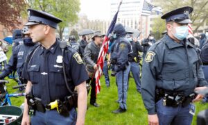 Police Change Working Methods Amid CCP Virus Outbreak, Facing Higher Risks