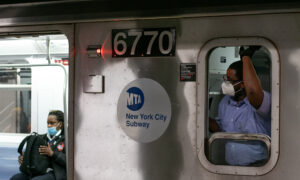 2 Men Stabbed in NYC Subway Attack, Suspect Arrested: Police