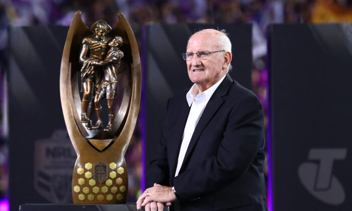 Rugby League Great Arthur Summons Dies at 84