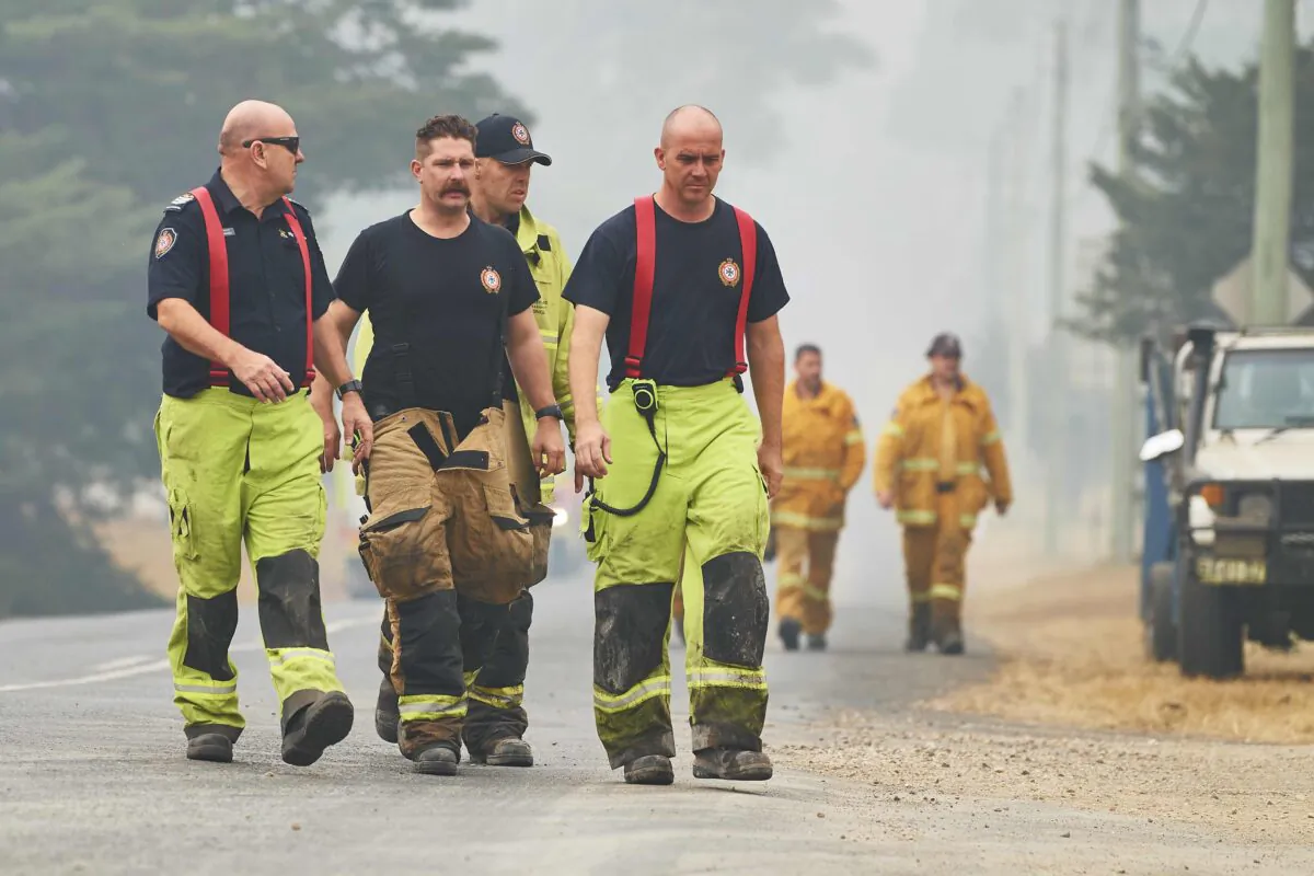 Australian Fire Rescue crew pictured on Jan. 5, 2020. (Brett Hemmings/Getty Images)
