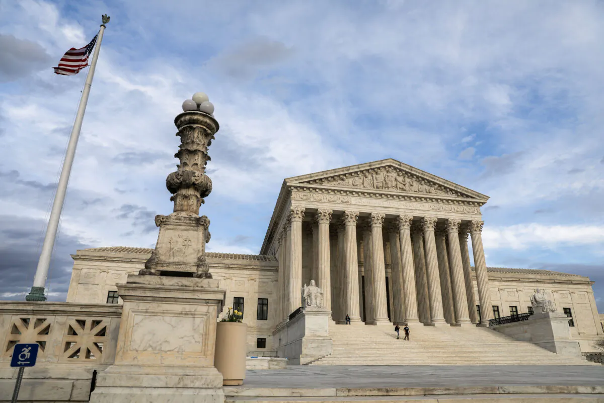 The Supreme Court in Washington on March 10, 2020. (Samira Bouaou/The Epoch Times)