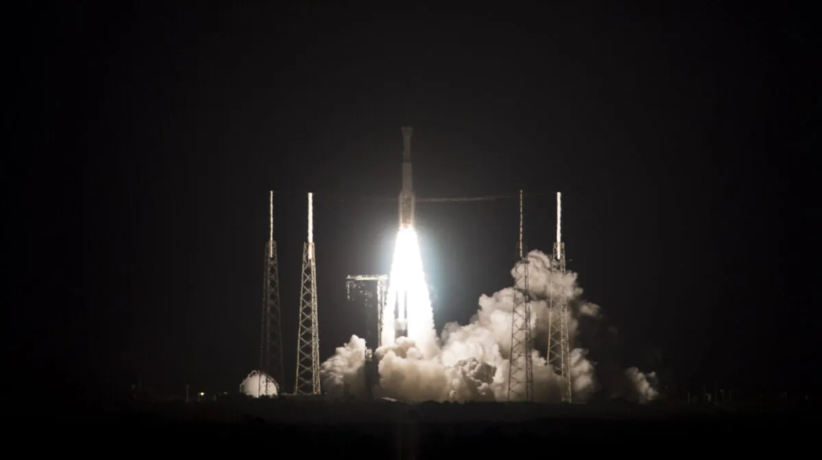 An Atlas V rocket with Boeing's CST-100 Starliner spacecraft launches from at Cape Canaveral Air Force Station in Fla. on Dec. 20, 2019. (Joel Kowsky/NASA via Getty Images)