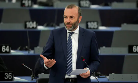 Europe Should Temporarily Ban Chinese Takeovers: Leader of Largest EU Political Alliance