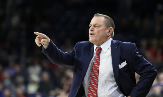 Burmeister, Who Coached UTSA to NCAA Tourney, Dies at 72