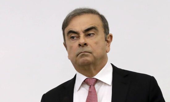 Supreme Court Won’t Halt Extradition of US Father, Son Over Ghosn Escape