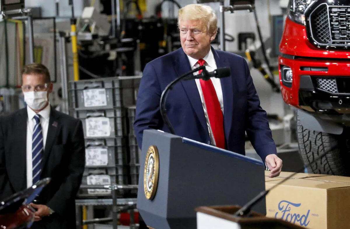 President Donald Trump arrives to speak during a visit at the Ford Rawsonville Components Plant, which is making ventilators and medical supplies, during CCP virus pandemic in Ypsilanti, Michigan, on May 21, 2020. (Leah Millis/Reuters)