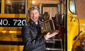 A+ Student Gives Away Bonus Points to Lowest Scorer in Test