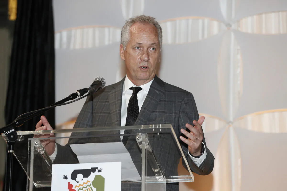 Louisville Mayor Greg Fischer in Louisville, Kentucky, on Sept. 25, 2019. (Michael Hickey/Getty Images)