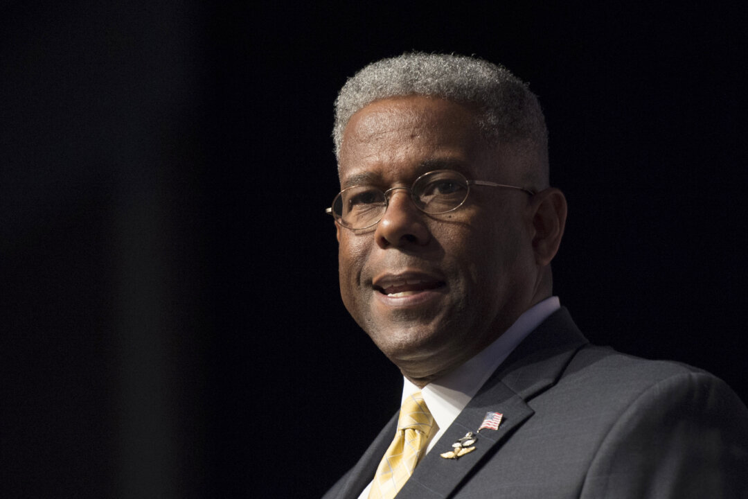 Texas GOP Chair Floats Forming Union of ‘Law-Abiding’ States After SCOTUS Election Ruling