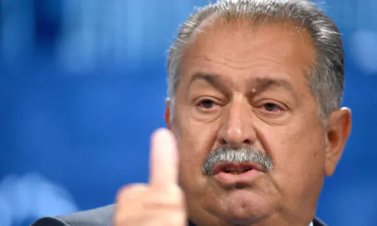 Former Dow CEO Backs Nuclear for Australia