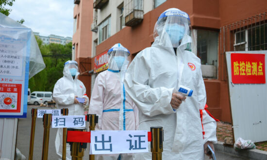 Millions in China’s Tonghua City Stuck Indoors as Food Supplies Run Out