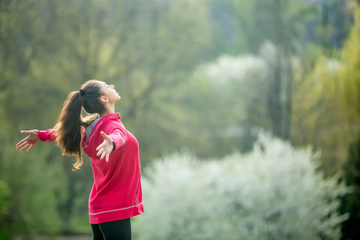 Moving your body outside is one of the simplest and easiest ways possible to get those endorphins pumping. (fizkes/Shutterstock)