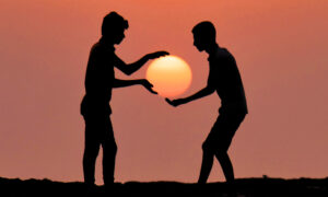 Indian Photographer Creates Spectacular Silhouette-Sunset Illusions on Beach