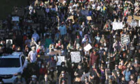 Trump Says Military Could Respond Quickly to Minneapolis Unrest