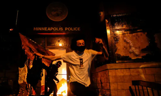 Trump Promises To Protect Country; US Riots’ “Above and Below” Tactics