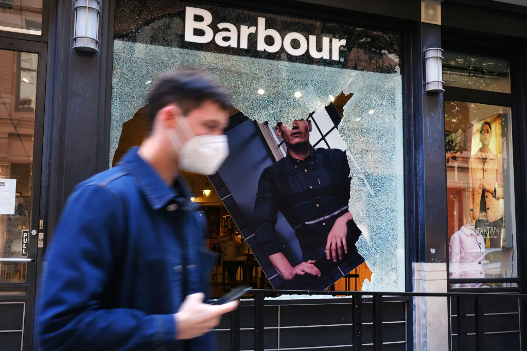 Following a night of protests, broken windows and looted stores stand in Manhattan’s SoHo neighborhood in New York City, N.Y., on June 1, 2020. (Spencer Platt/Getty Images)
