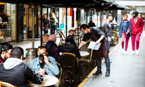 Australian Consumer Confidence Still Below Pre-Virus Level