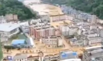 Heavy Rain Causes Severe Flooding in Southern China