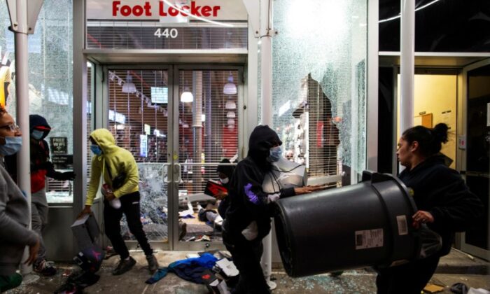 Unrest Spreads as George Floyd Grief Morphs Into Looting and Violence