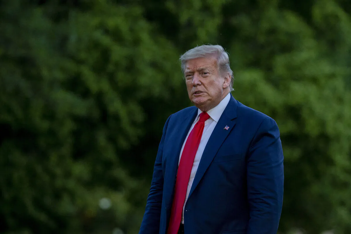 President Donald Trump walks off Marine One in Washington on May 30, 2020. (Tasos Katopodis/Getty Images)