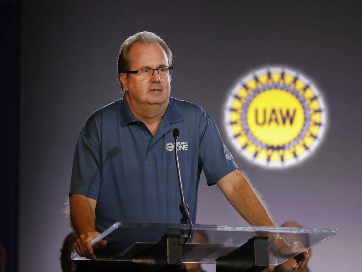 Then-United Auto Workers President Gary Jones speaks at the opening of the 2019 GM-UAW contract talks in Detroit, Michigan on July 16, 2019. (Bill Pugliano/Getty Images)