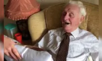 World War II Veteran Breaks Down After Receiving Pillow With Late Wife’s Face on It