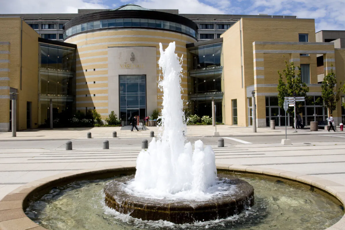 View of Vari Hall at York University in Toronto. (Andrei Sedoff/ CC BY 3.0)