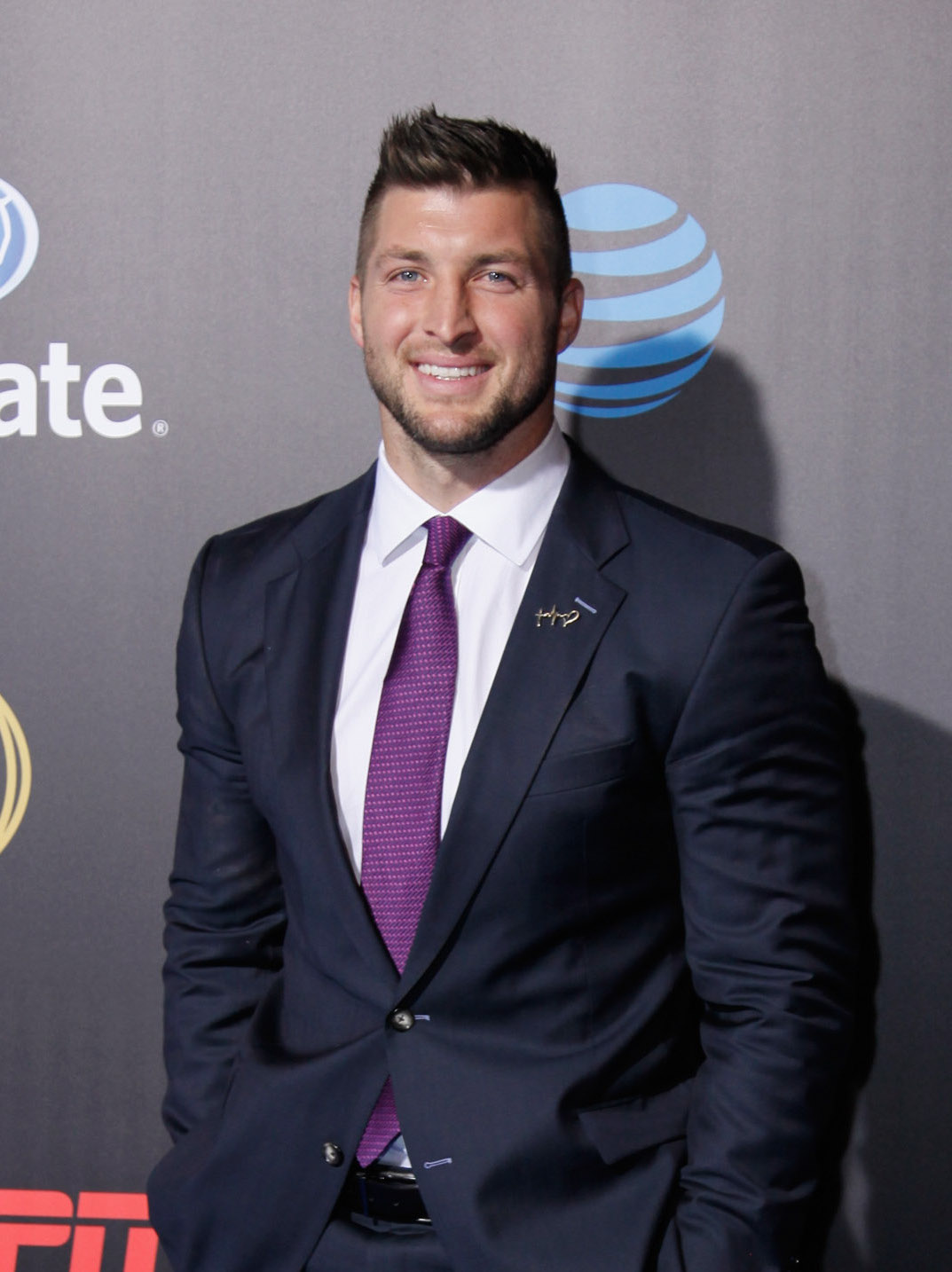 Hipster Tim Tebow Reminds Everyone He Was Kneeling Before It Was Cool