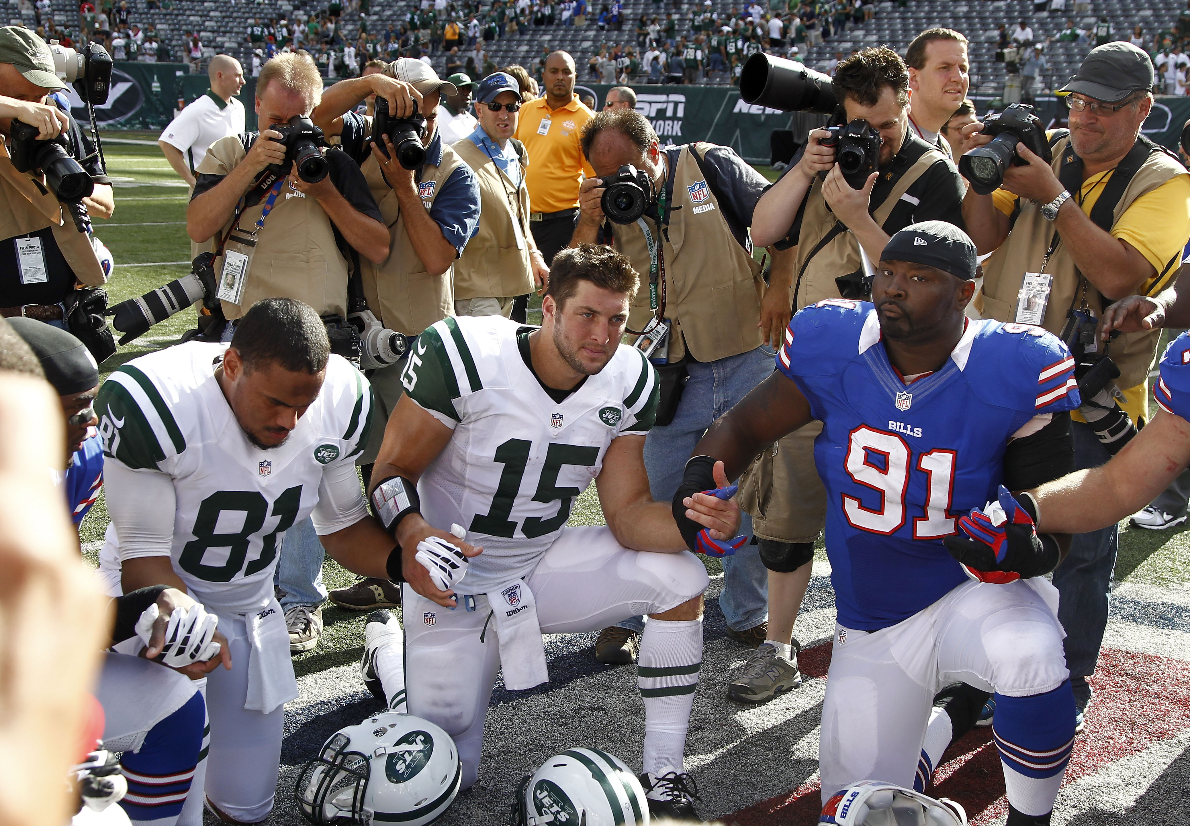 ‘Know Their Heart’: What Sports Stars Colin Kaepernick And Tim Tebow ...