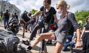 As America Fights '2nd French Revolution,' Trump Needs to Seize the Moment