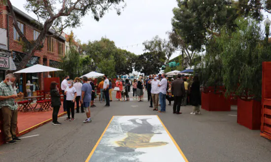 Orange County Cities Extend Street Closures to Help Outdoor Dining