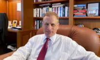 Fed’s Kaplan: Data Doesn’t Support Firms’ Complaints on Jobless Benefits