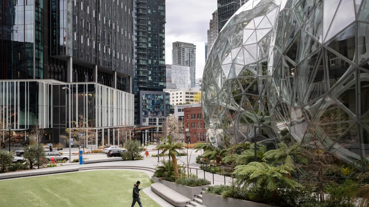 The Amazon headquarters sits virtually empty on March 10, 2020 in downtown Seattle, Washington. (John Moore/Getty Images)