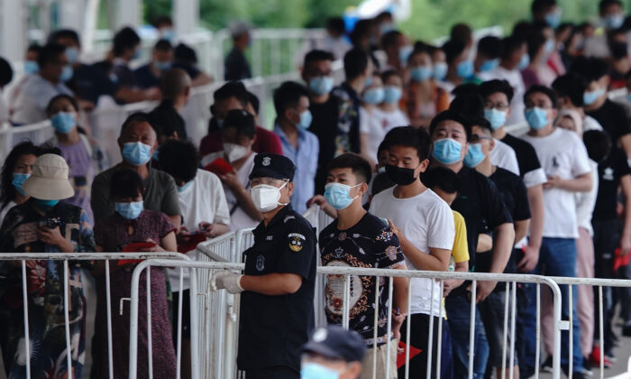 Netizens Suspect China Reports All New Coronavirus Cases as ‘Imported’