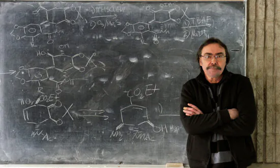 Show Trial of Distinguished Professor Over Essay a Disgrace