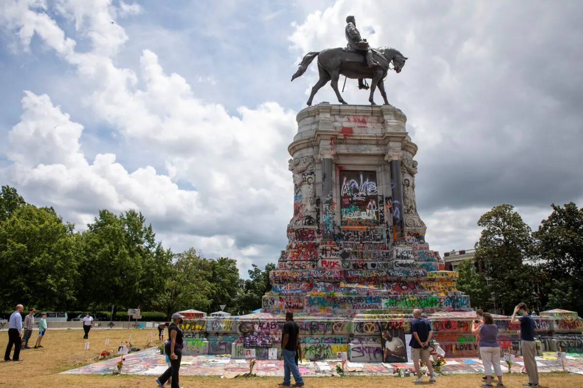 People gather at the Robert E. Lee Monument in Richmond, Va., on June 18, 2020. (Tasos Katopodis/Getty Images) 
