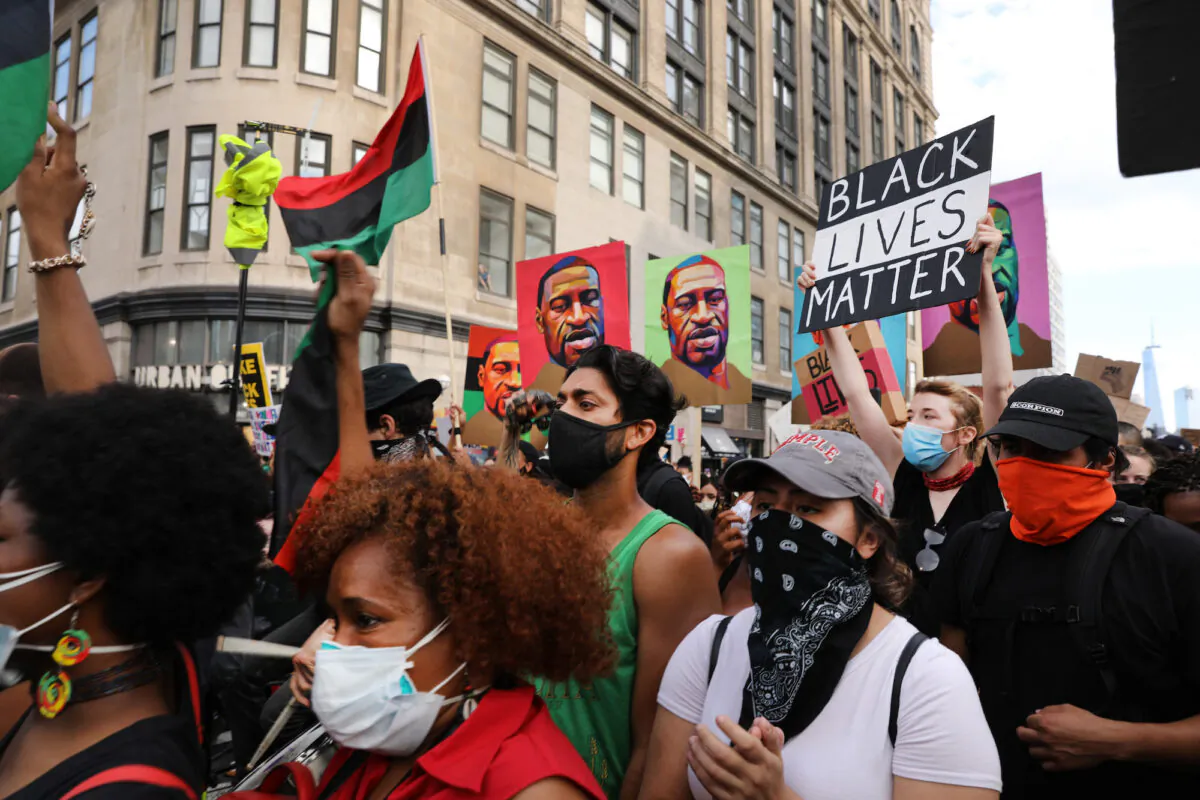 Thousands of people participate in a march in Manhattan, N.Y., on June 19, 2020. (Spencer Platt/Getty Images)
