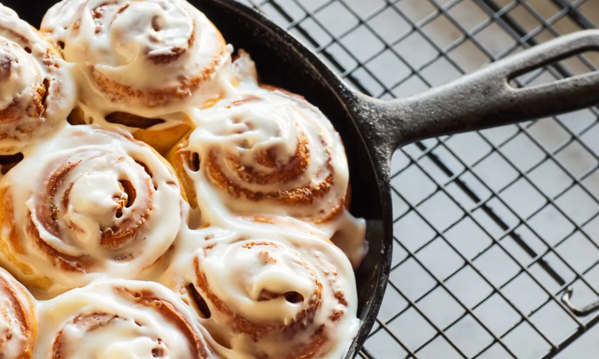 Cinnamon rolls to the rescue. (Viennetta/Shutterstock)