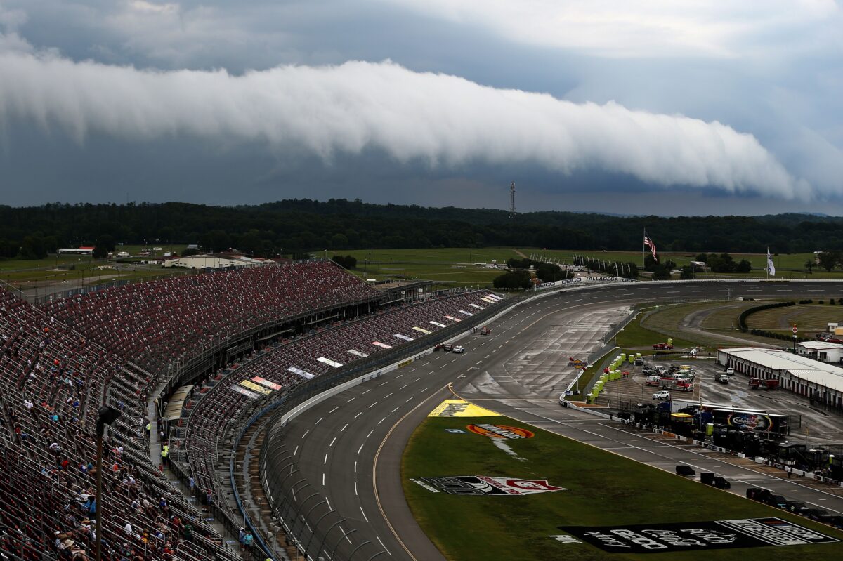 NASCAR to Investigate After Noose Found in Black Racer’s Garage 2 NASCAR to Investigate After Noose Found in Black Racer’s Garage NASCAR to Investigate After Noose Found in Black Racer’s Garage