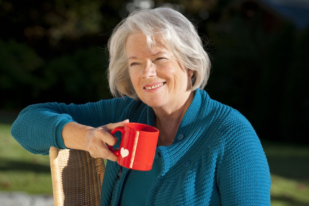 A hot drink can help you body cool down by spurring you to sweat. (Dora Zett/Shutterstock)