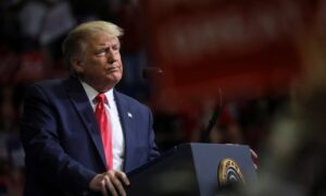 Trump Authorizes Federal Government to Arrest Anyone Who Vandalizes, Destroys Statues