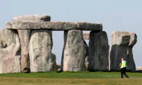 Archeologists Discover Huge New Prehistoric Circular Structure Near Stonehenge