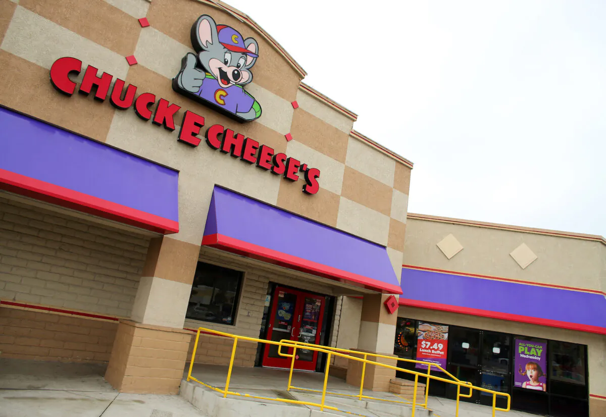 A Chuck E. Cheese restaurant is pictured in Oceanside, California on Jan. 18, 2017. (Mike Blake/Reuters)