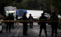 Gunmen Wound Mexico City Police Chief; 3 Dead