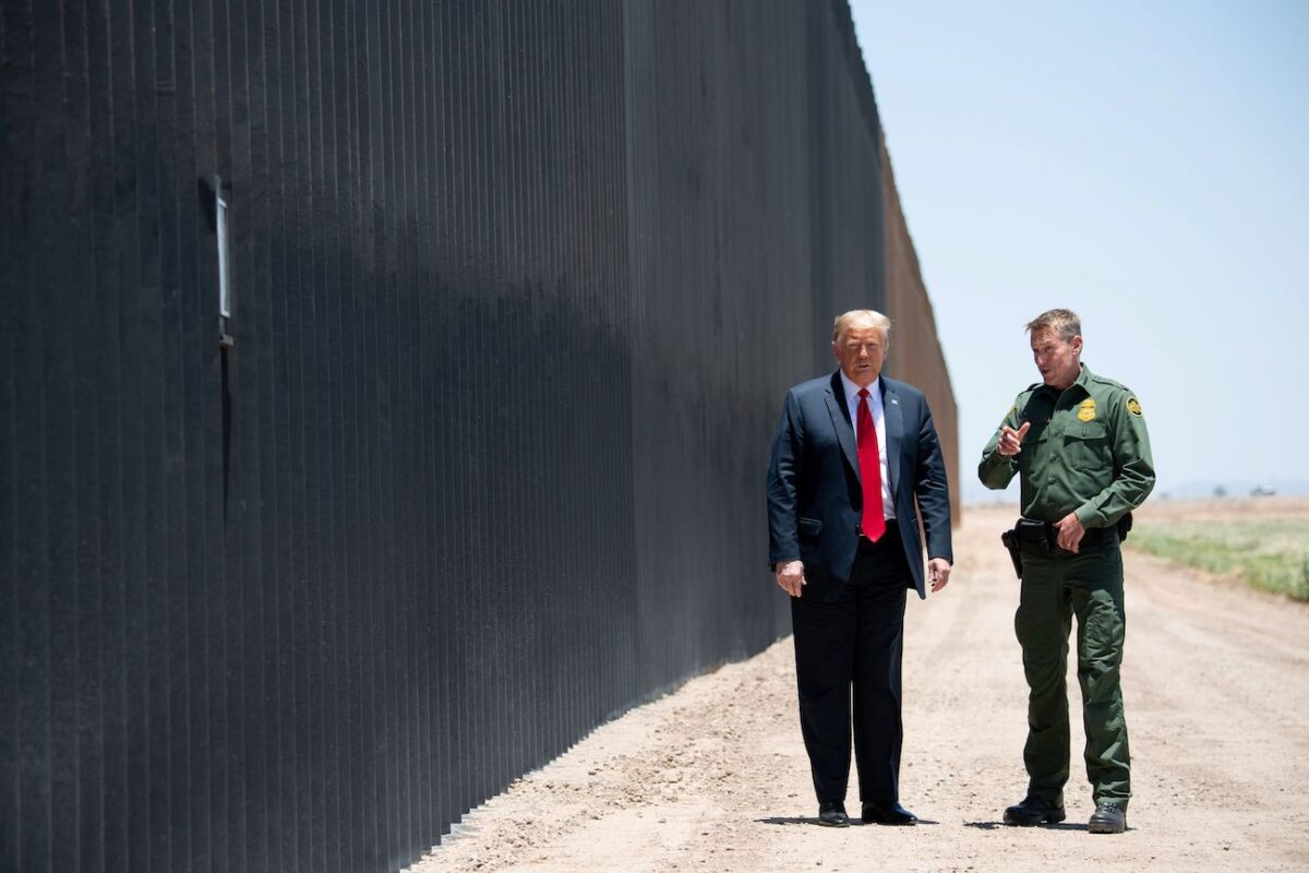 Trump at border wall