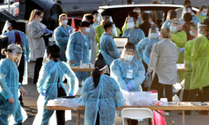 Arizona Shuts Bars, Pools Again to Curb Virus