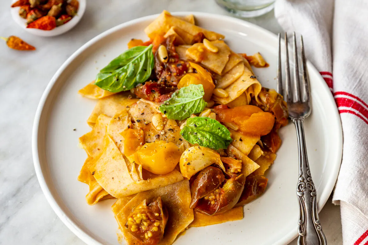 Serve this bright, chunky tomato sauce with handmade pasta. (Photo by Giulia Scarpaleggia)