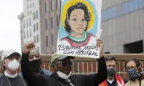 Breonna Taylor’s Mother Accuses Black Lives Matter of Exploiting Her Daughter’s Name